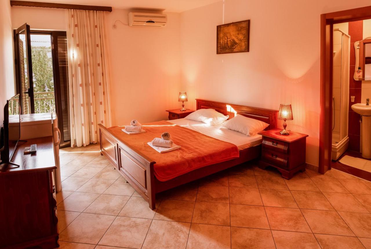 Apartments And Rooms Marija Будва Екстер'єр фото
