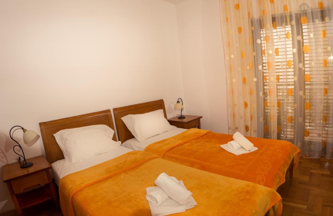 Apartments And Rooms Marija Будва Екстер'єр фото